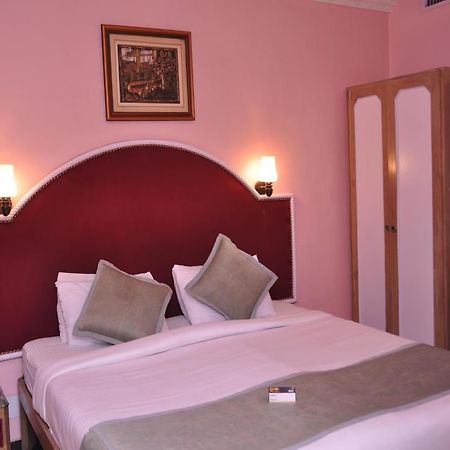 Oyo Premium Railway Station Patna Hotel Patna  Luaran gambar